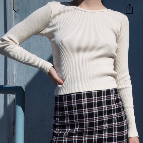 Brandy Melville Sweaters - ✨𝕍𝕖𝕣𝕠𝕟𝕚𝕔𝕒 𝕜𝕟𝕚𝕥 𝕥𝕠𝕡✨